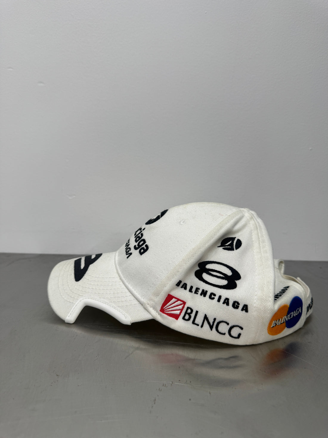 BALENCIAGA MULTI LOGO TEAM HAT
