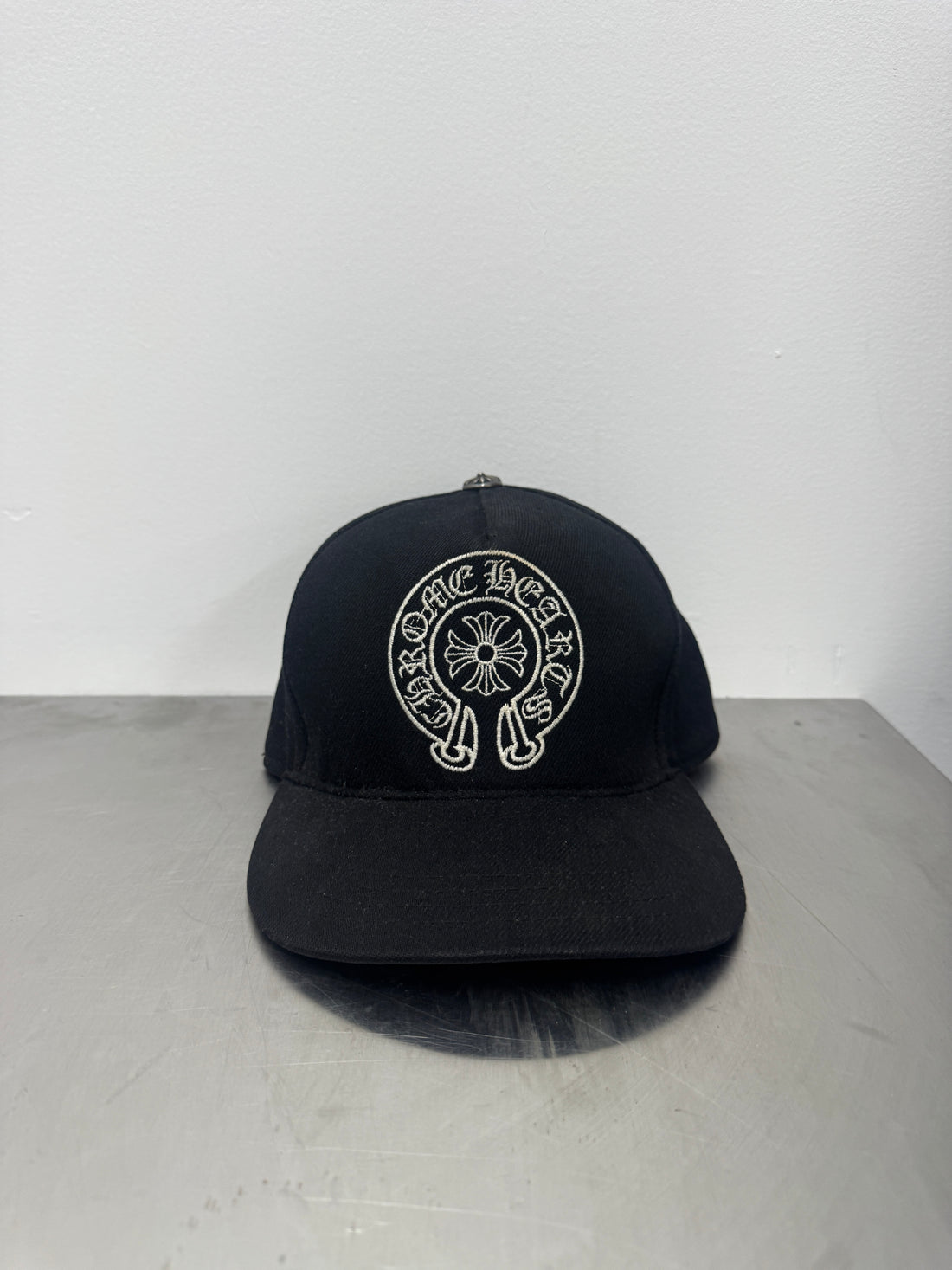 CHROME HEARTS VINTAGE HORSESHOE LOGO HAT