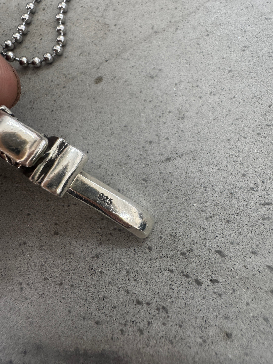CHROME HEARTS DOUBLE DAGGER PENDANT