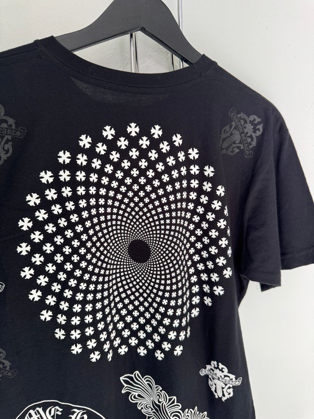 CHROME HEARTS ALL LOGOS TEE