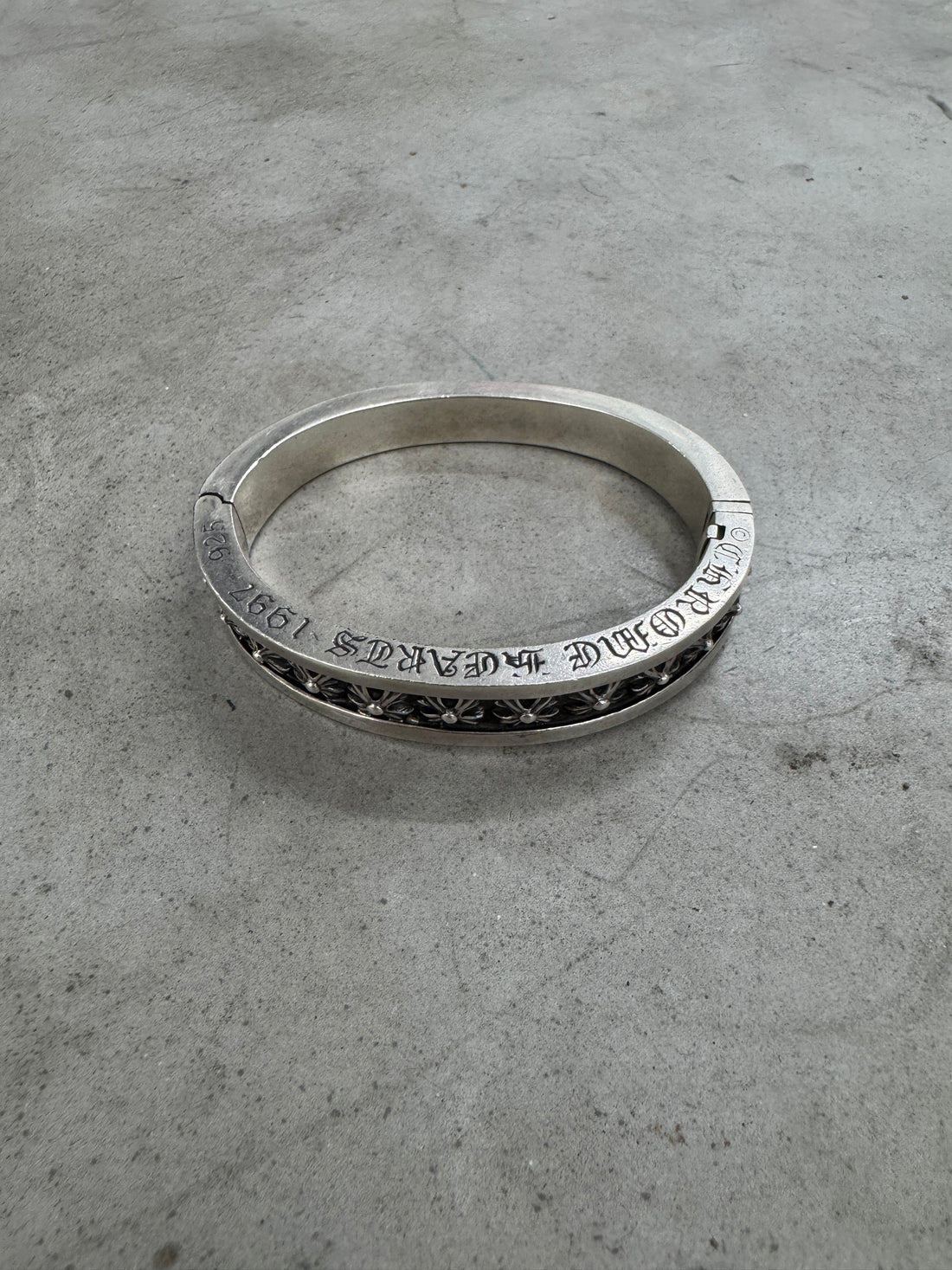 CHROME HEARTS PLUS CROSS BANGLE