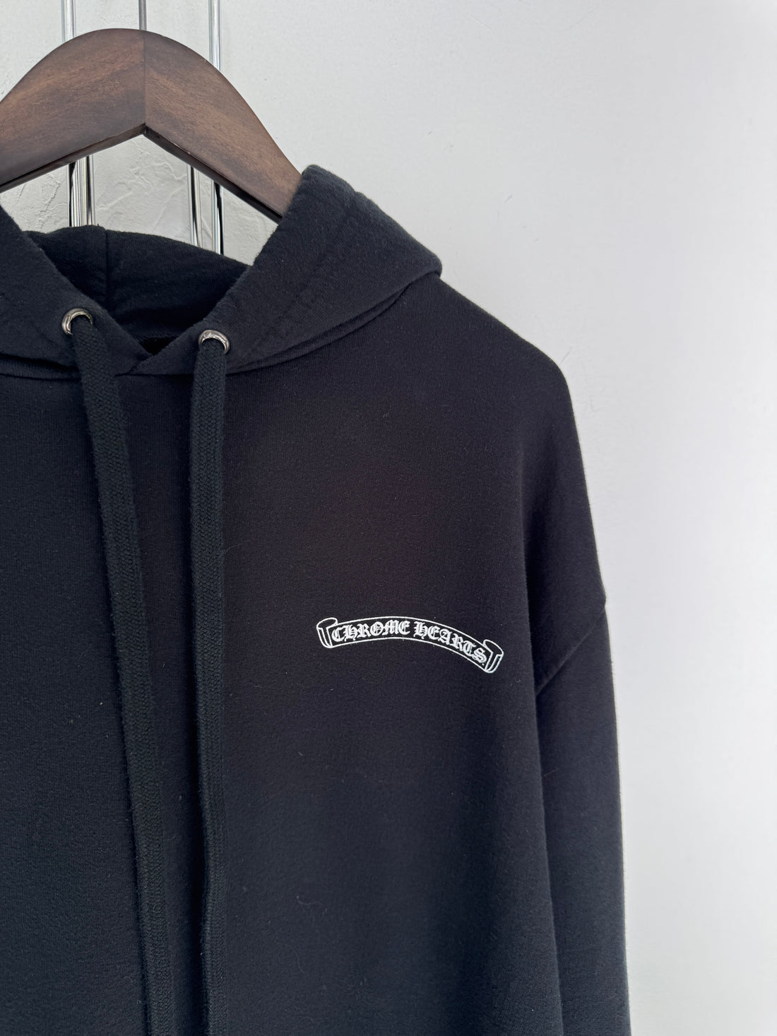 CHROME HEARTS SCROLL LOGO HOODIE