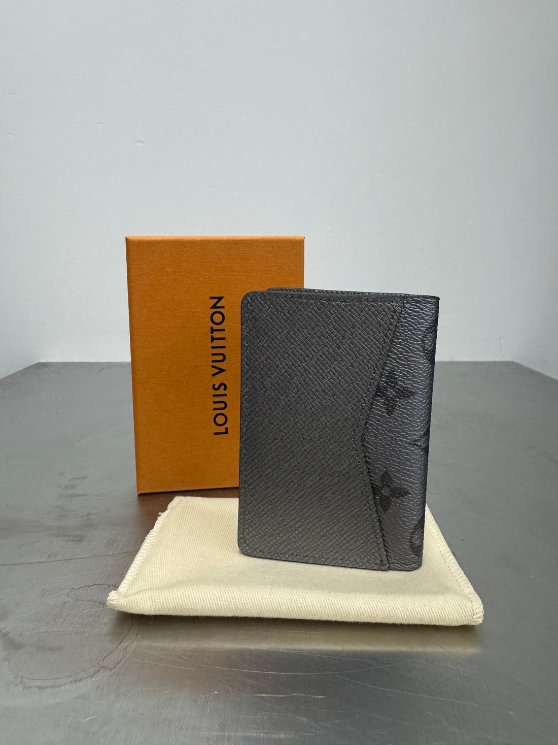 LOUIS VUITTON VIRGIL ABLOH TAIGA GUNMETAL GREY SILVER MONOGRAM LOGO POCKET ORGANIZER WALLET