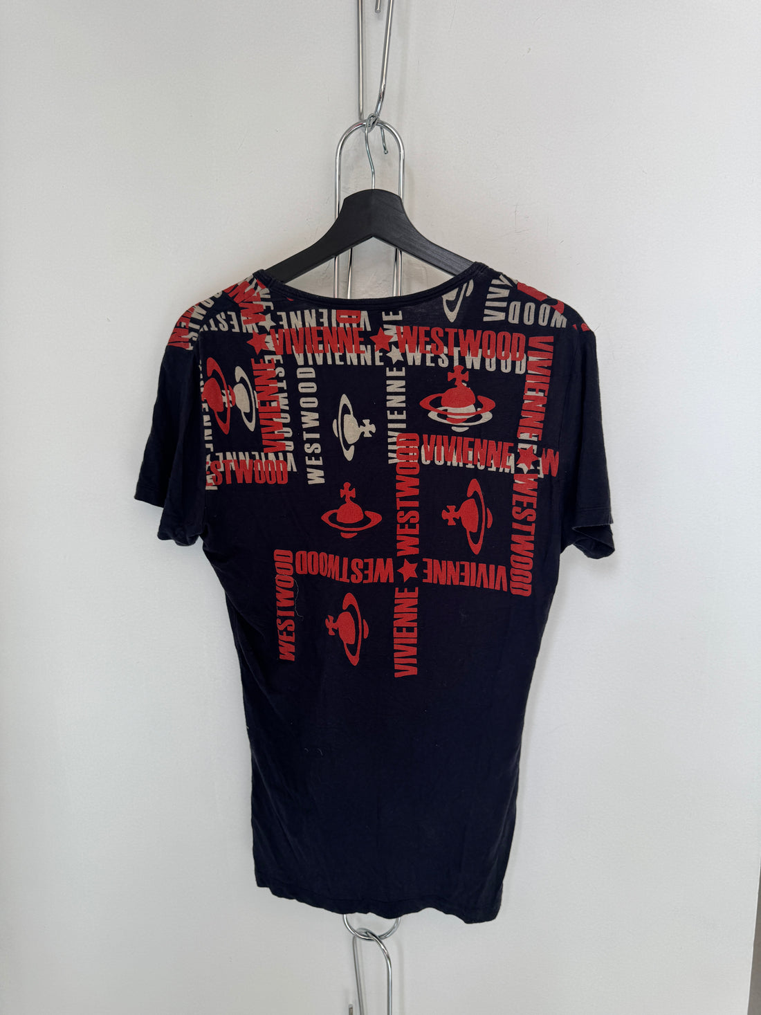 VIVIENNE WESTWOOD ORB PRINT V NECK SHIRT