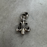 CHROME HEARTS FLEUR PENDANT