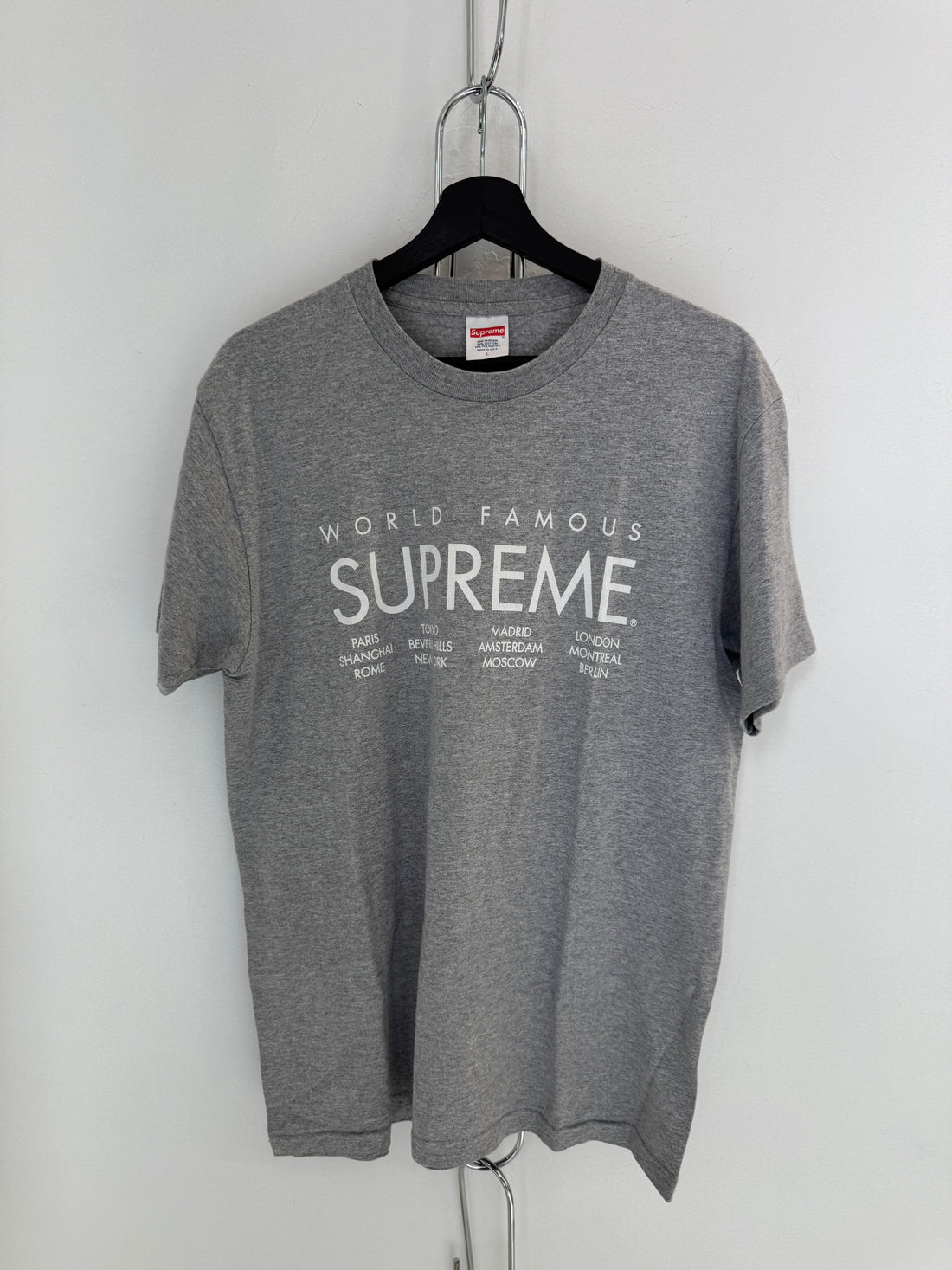 SUPREME WORLD TOUR TEE