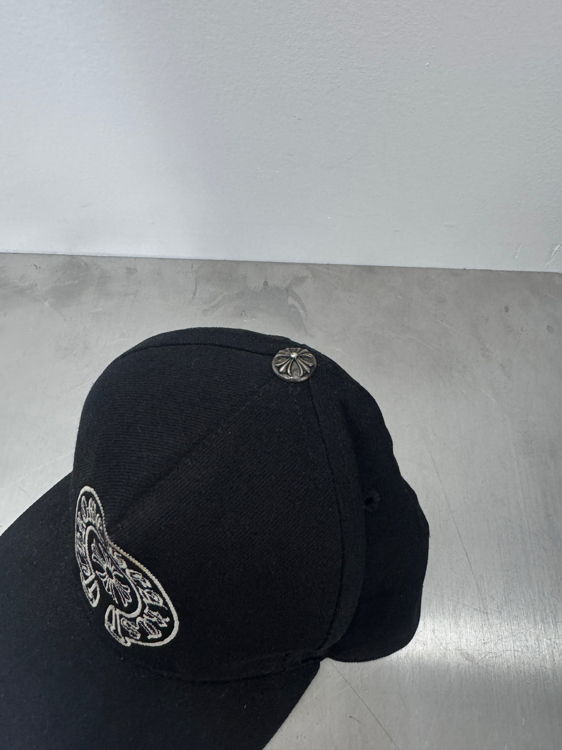 CHROME HEARTS VINTAGE HORSESHOE LOGO HAT