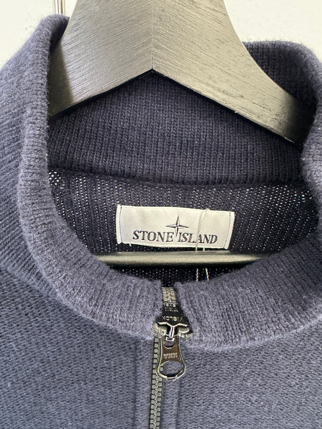 STONE ISLAND WOOL STAND COLLAR ZIP UP SWEATER