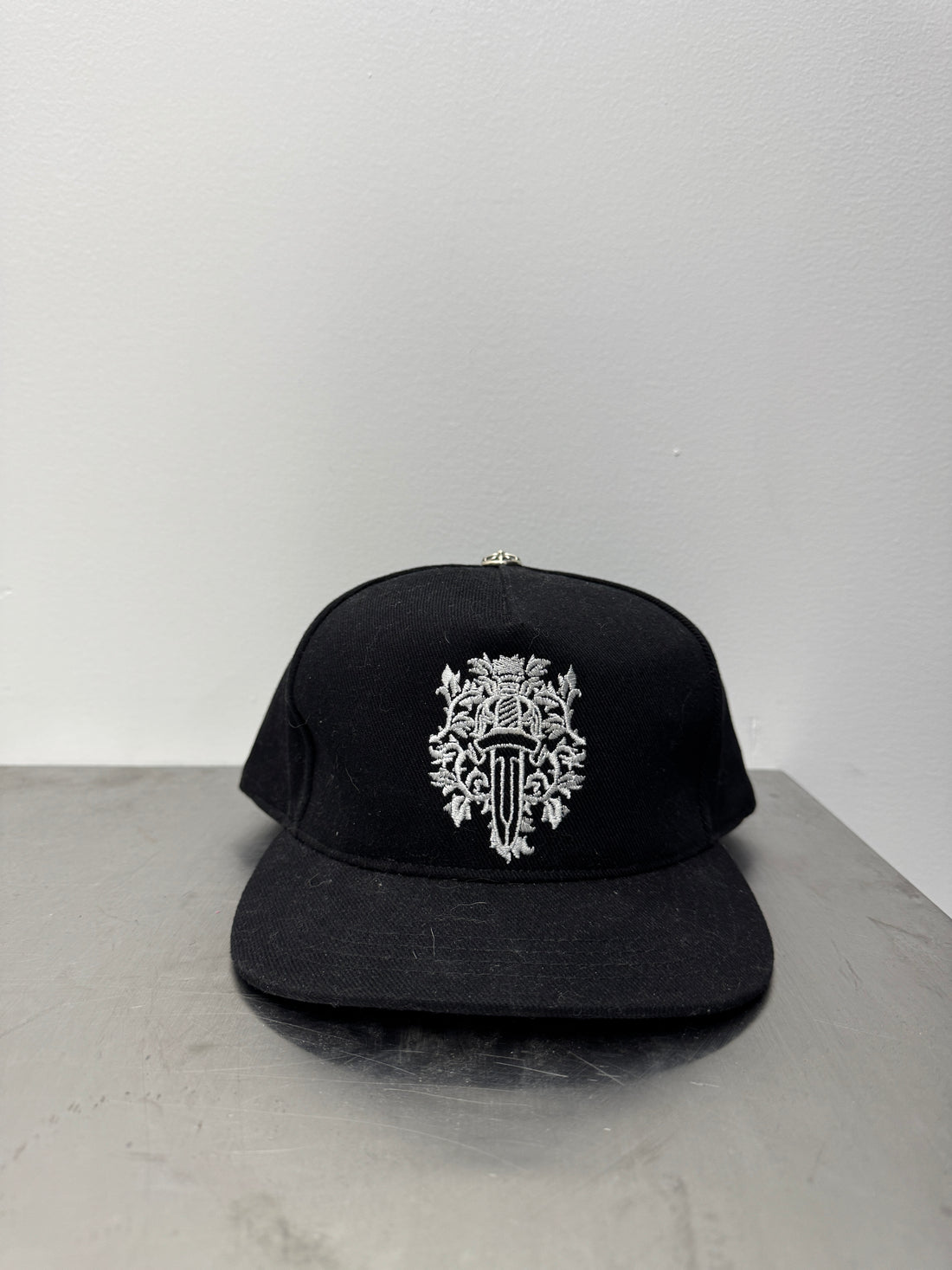 CHROME HEARTS DAGGER VINE HAT
