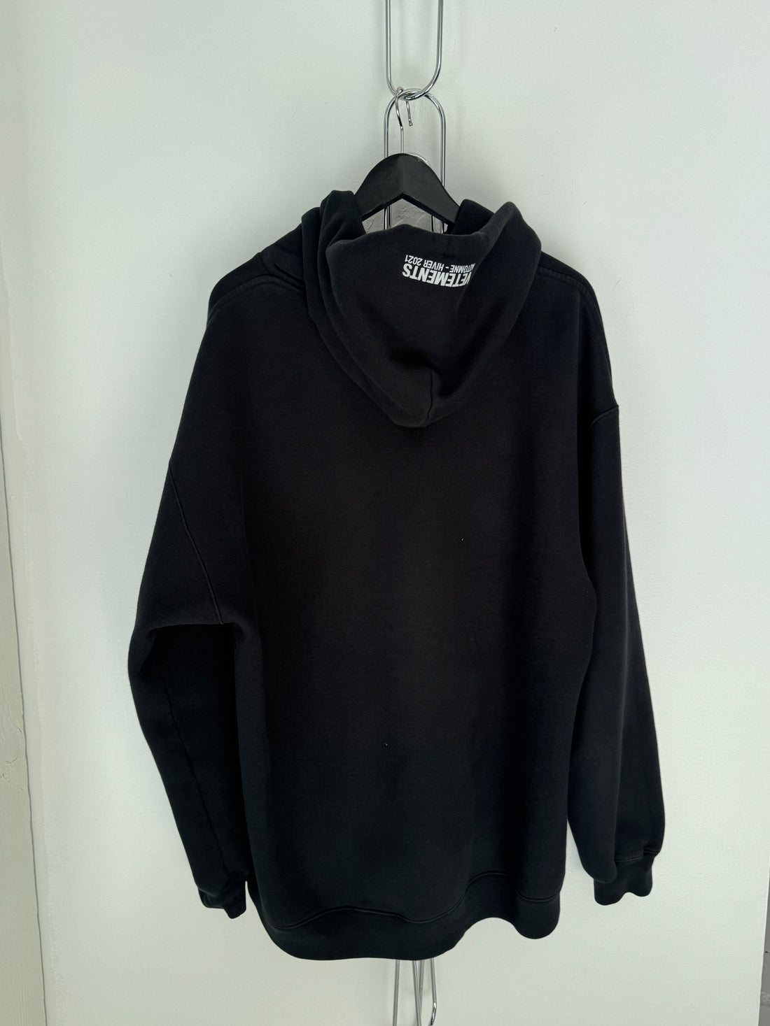 VETEMENTS WORLD TOUR 21 HOODIE