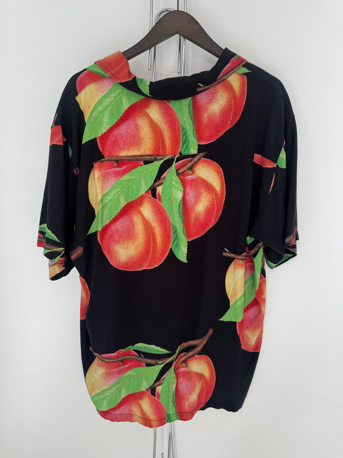 STUSSY PEACHES BUTTON UP