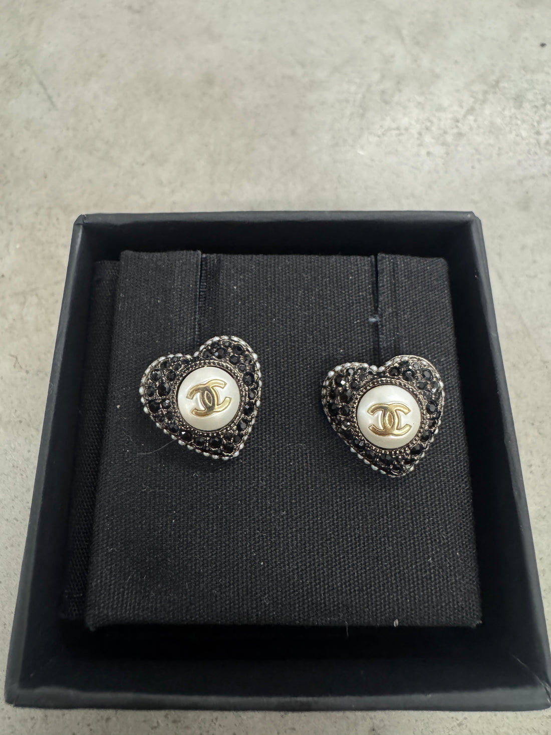 CHANEL BLACK HEART PEARL EARRINGS